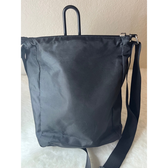 Baggallini Town Bagg Black Nylon Crossbody Purse - Picture 3 of 8